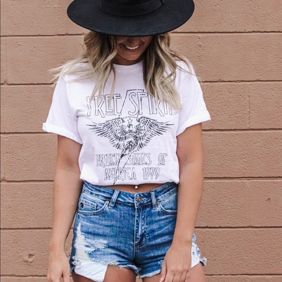 Sweet Claire Tops - Free Spirit Graphic Tee